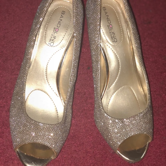 Bandolino Gold BEAUTIFUL & SPARKLY Comfortable holiday dress up heels - Picture 6 of 7